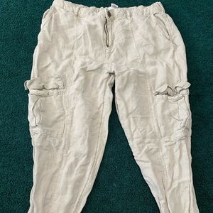Woman’s pants by Nicole miller